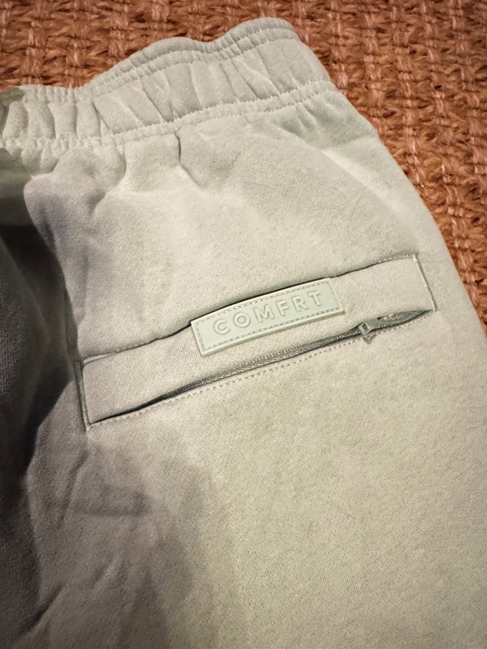 Comfrt Sage Green Sweatpants large